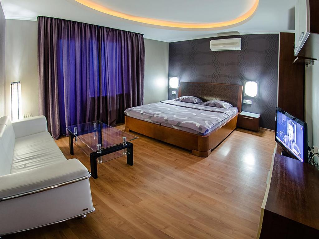 Hotrent City Kiev Buitenkant foto