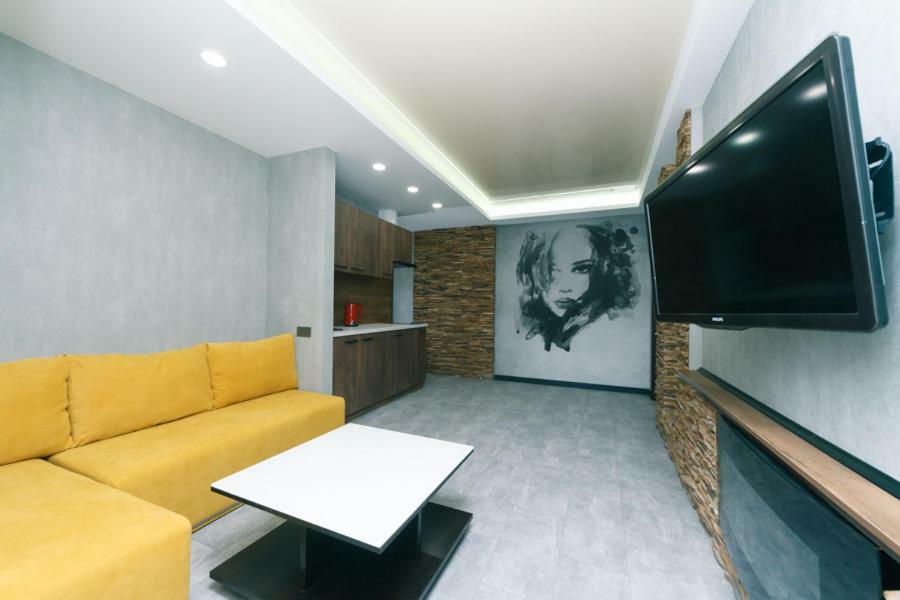 Hotrent City Kiev Buitenkant foto